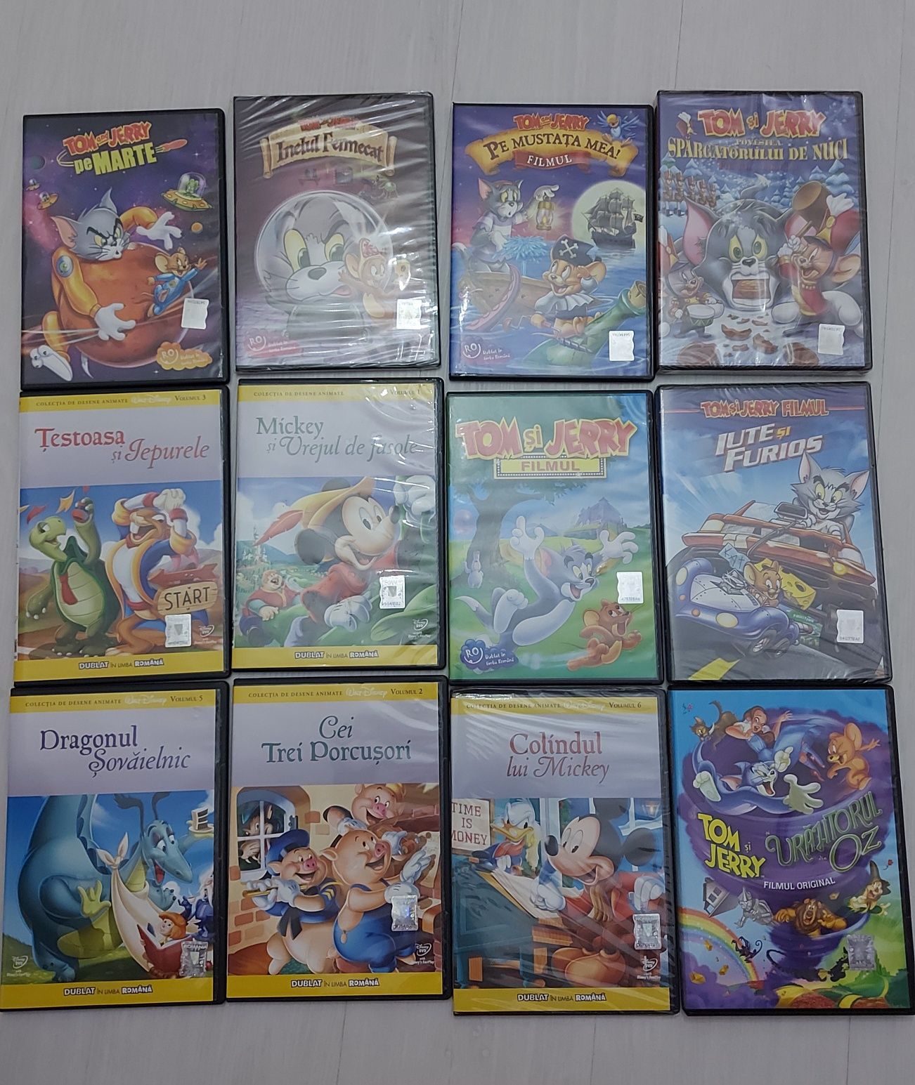 Vand DVD-uri colectia Tom si Jerry