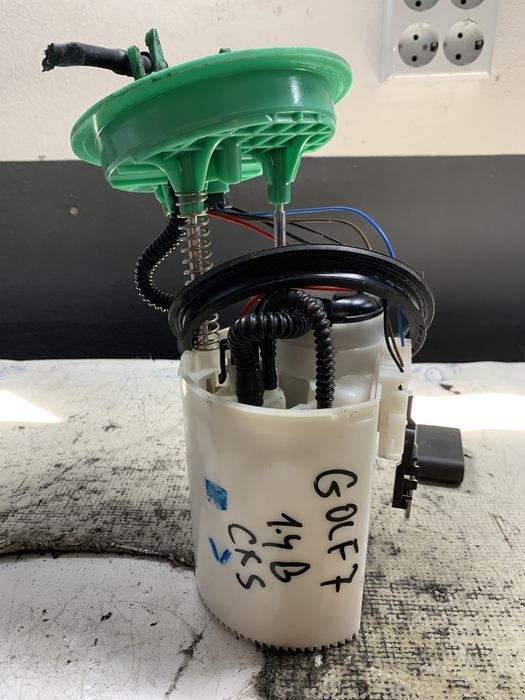 pompa rezervor benzina  volkswagen golf 7 1.4 benzina 2015