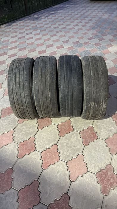 Продам летнию шину MICHELIN 235/55/19