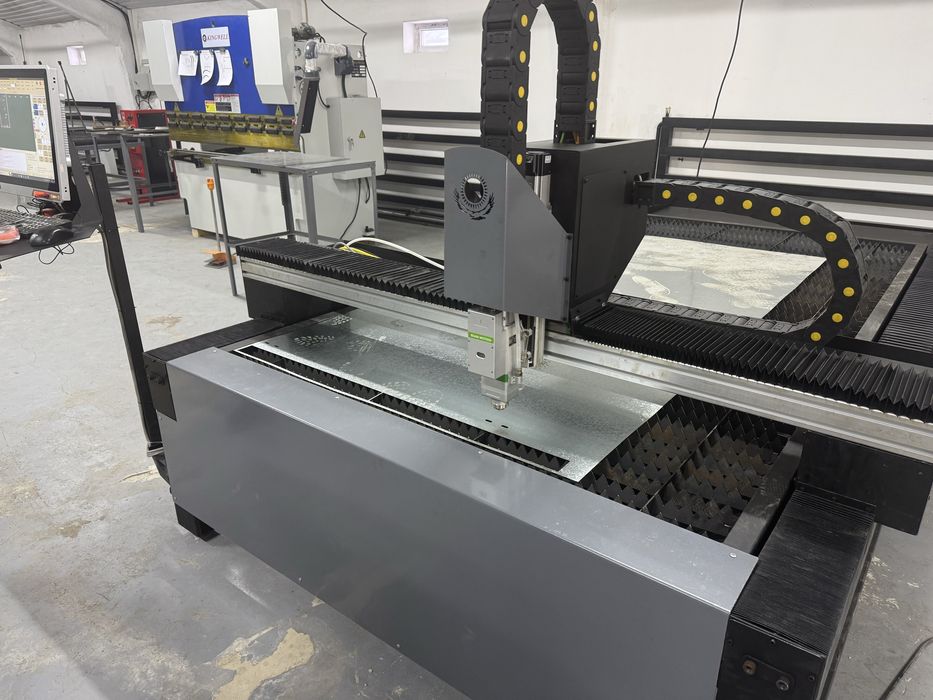 Лазерный станок оптоволоконный станок для резки металла