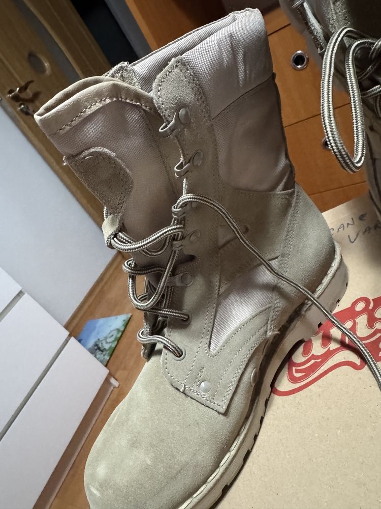Bocanci militari combat vara