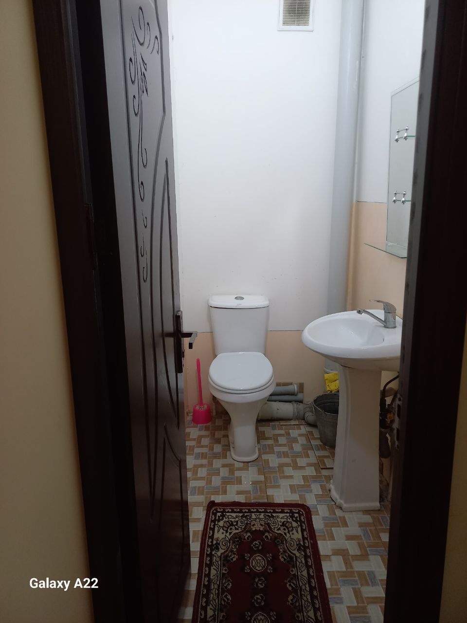 2 xonali kvartira ijaraga beriladi . Yashash uchun hamma sharoit bor.