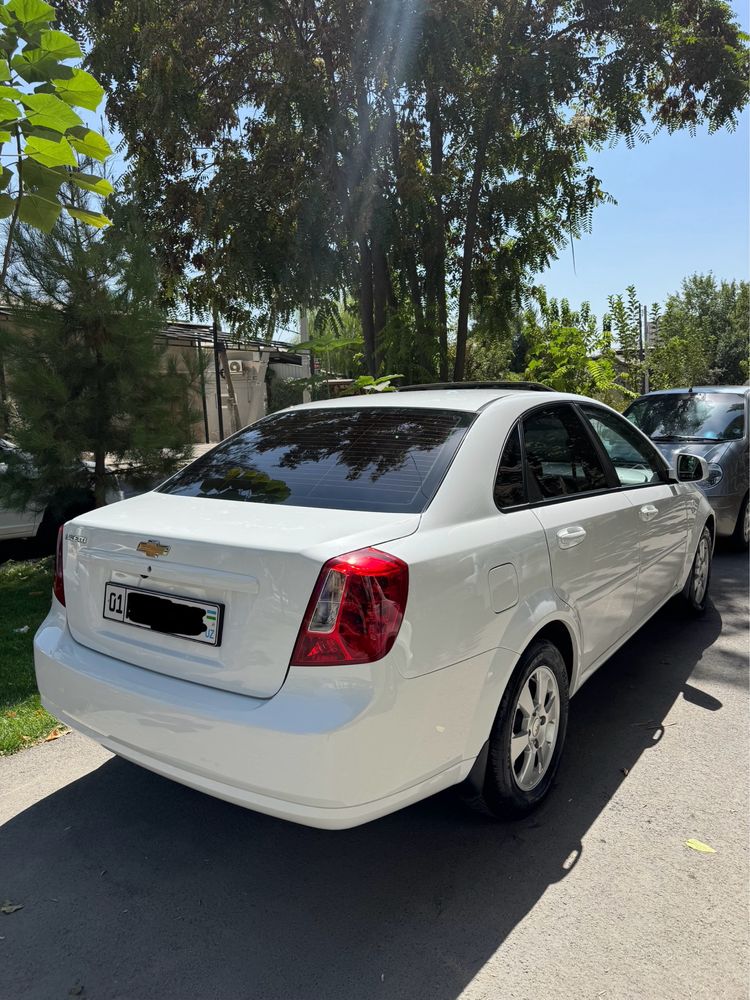 Продается Gentra-3 pozitsiya kraskasi toza metan gaz bor