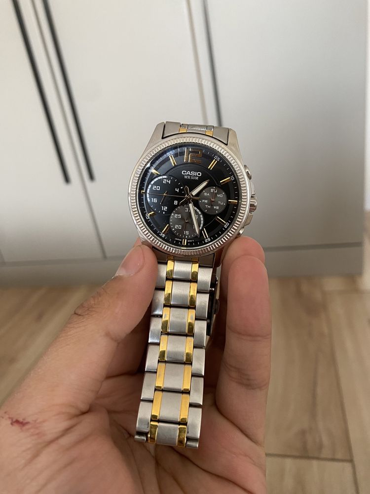 Продам чася casio в отличном состоянии