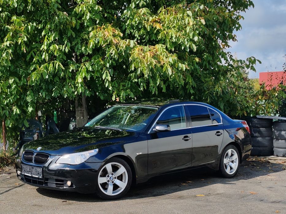 BMW E60 520i 170cp xenon/trapa/piele manual