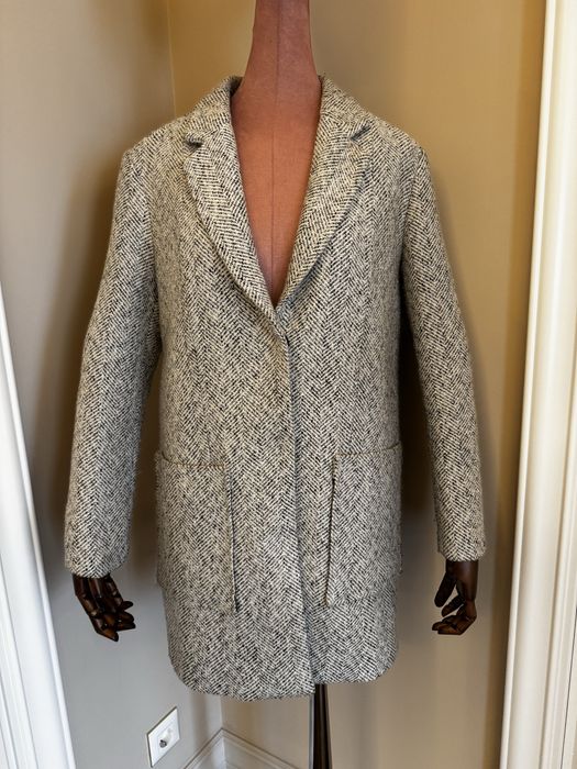 Paltom Hilfinger Denim. Marime S. Pret 900 lei. Stare impecabilă