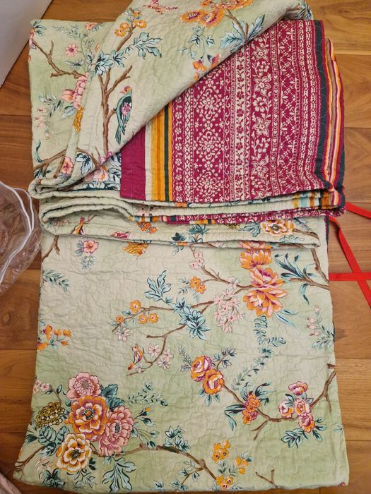 Cuvertura noua pentru  pat mare