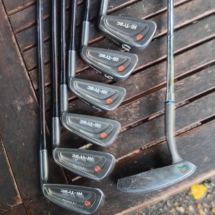 Две чанти със стикове за голф