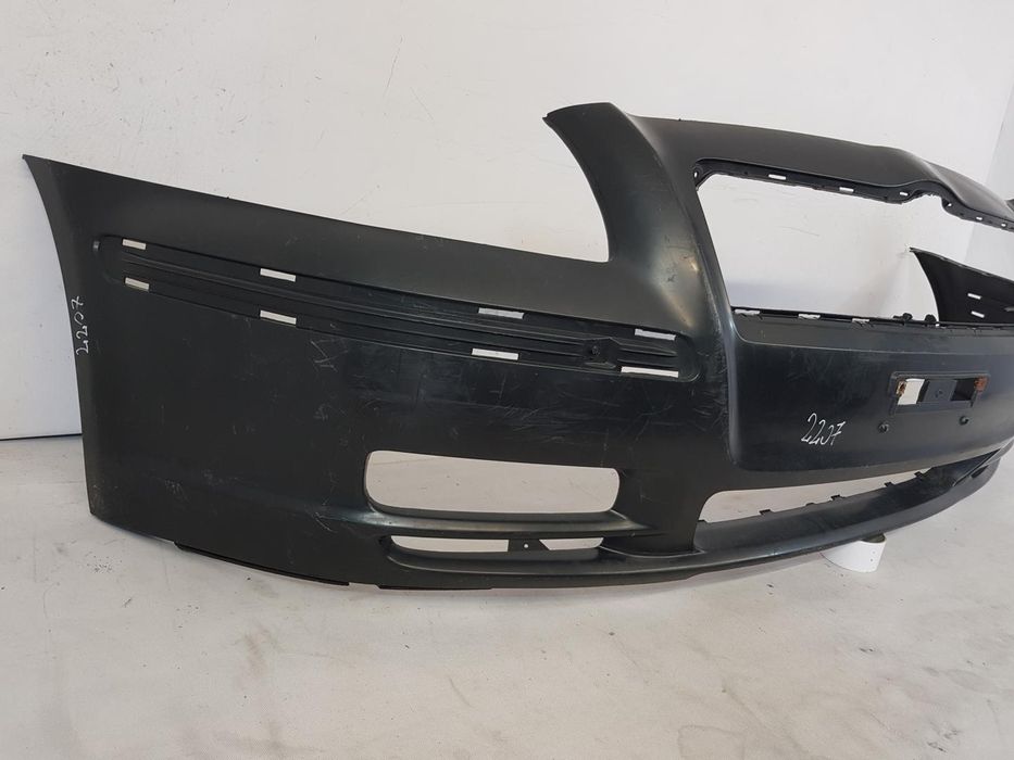 Bara fata Toyota Avensis dupa 2003