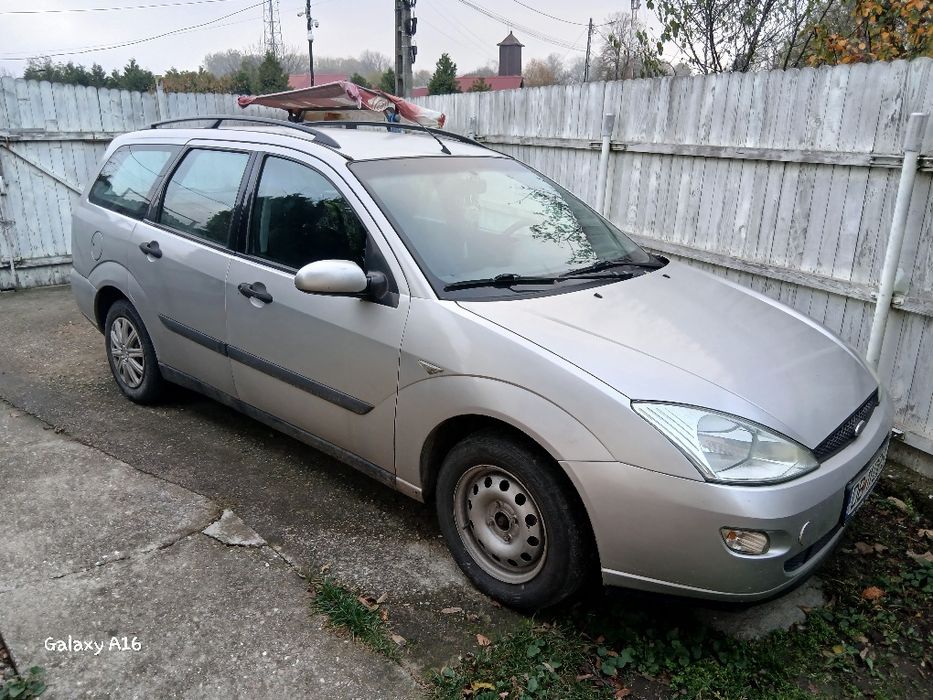 Ford Focus,  1.6 benzina