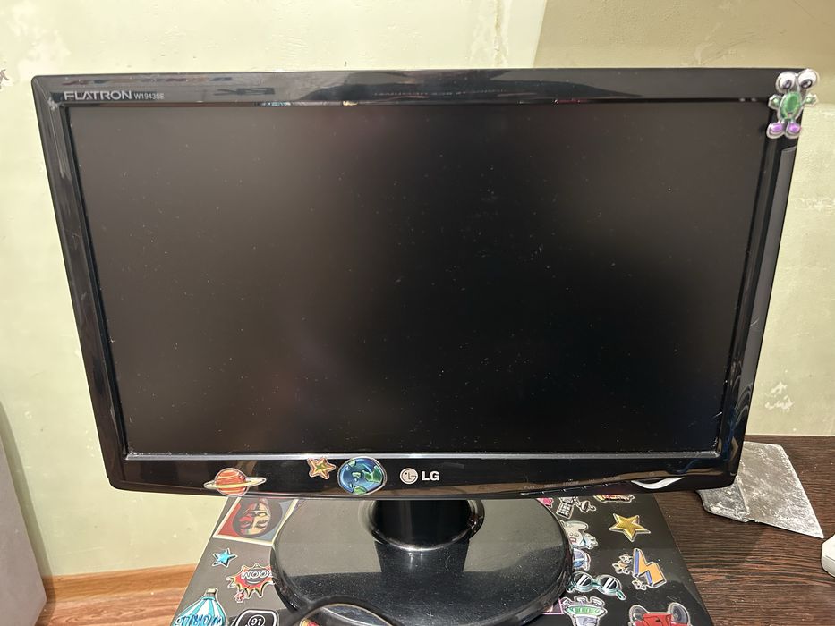 Продам монитор LG