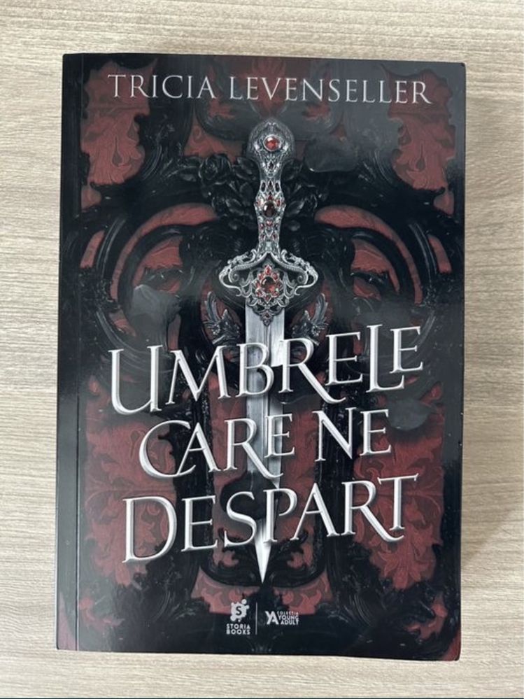 Carte “Umbrele care ne despart”