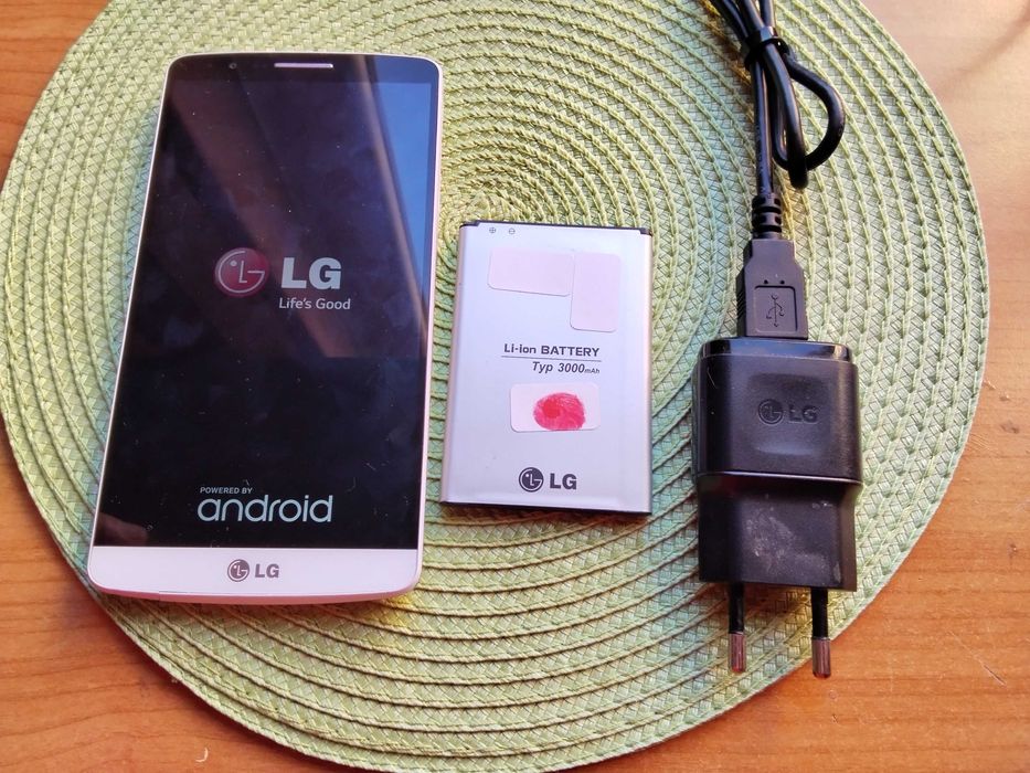 страхотен евтин смартфон с сменена чисто нова батерия LG 3