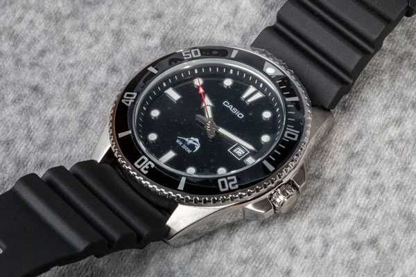 Стильные мужские дайверские часы Casio с календарем, НОВЫЕ В УПАКОВКЕ