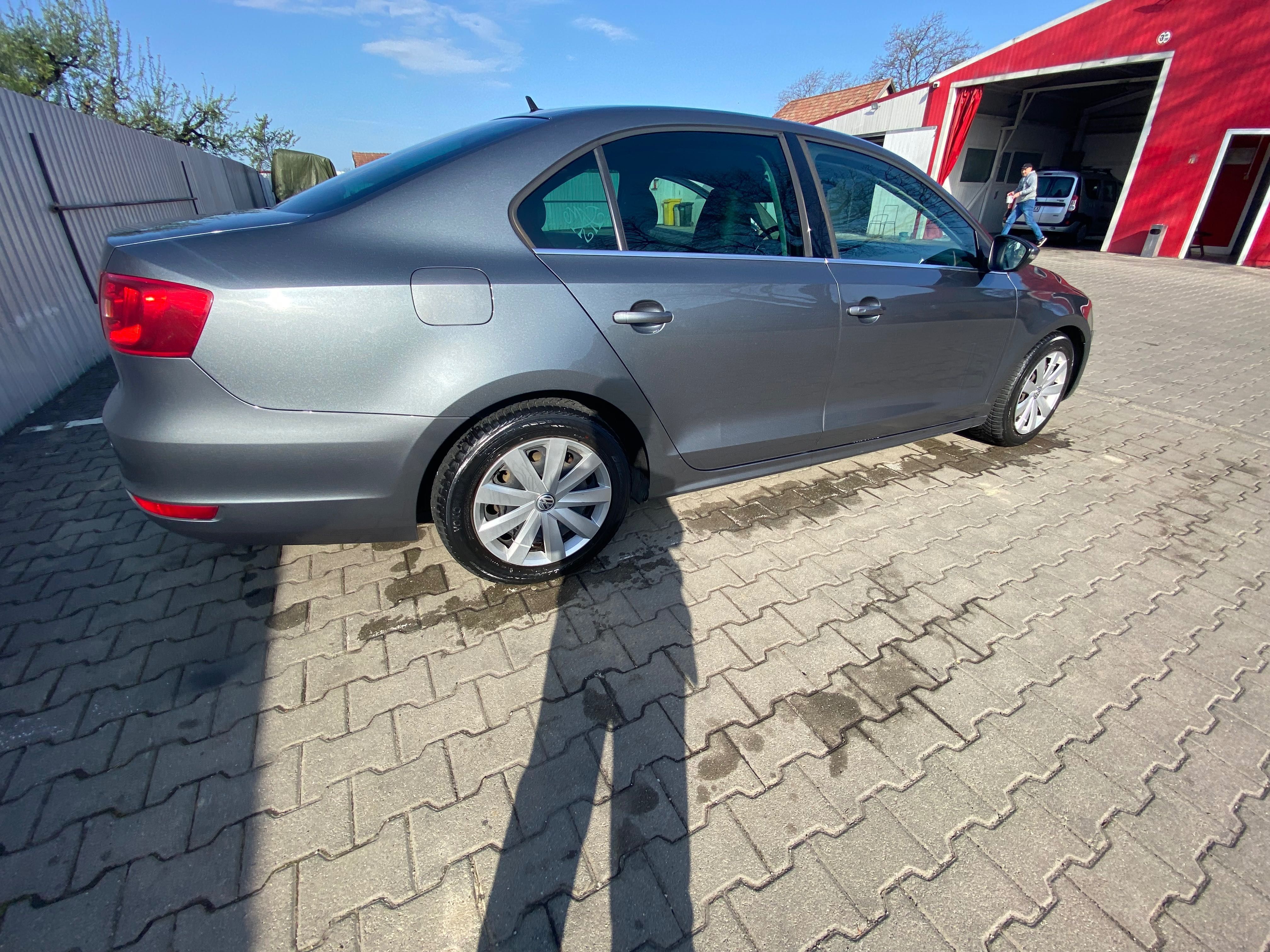 VW Jetta mk6 2012 1.4 TSI 160 cp Unic proprietar in Ro