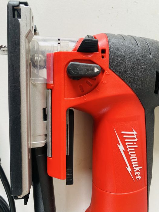 Milwaukee pendular JS 120 X soricel