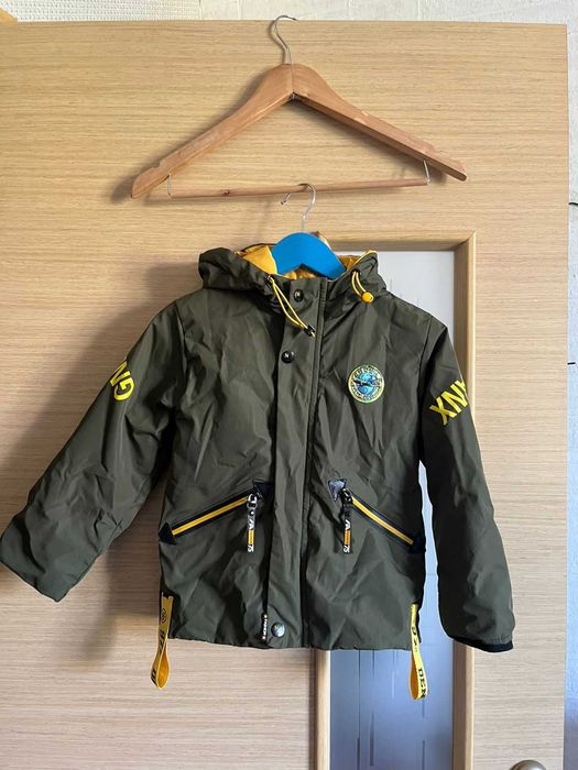 Куртка осенняя на мальчика