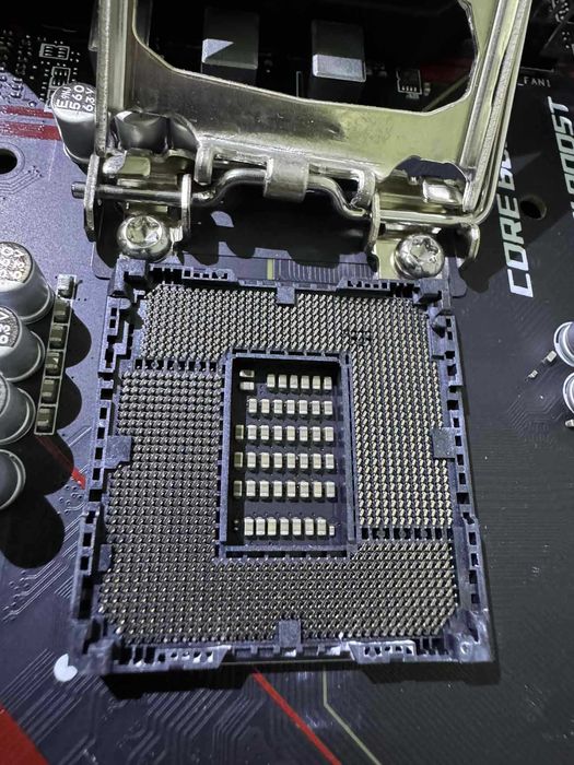 Placa de baza MSI B360 GAMING PLUS - socket 1151 (4-5 PINI INDOITI)