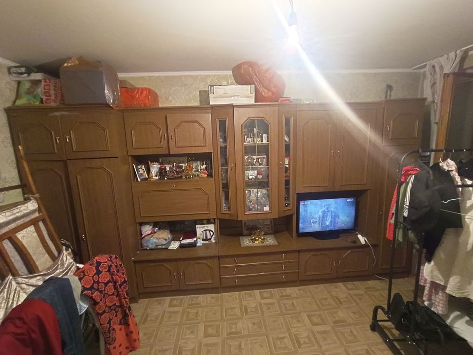 Стенка-шкаф для гостиной