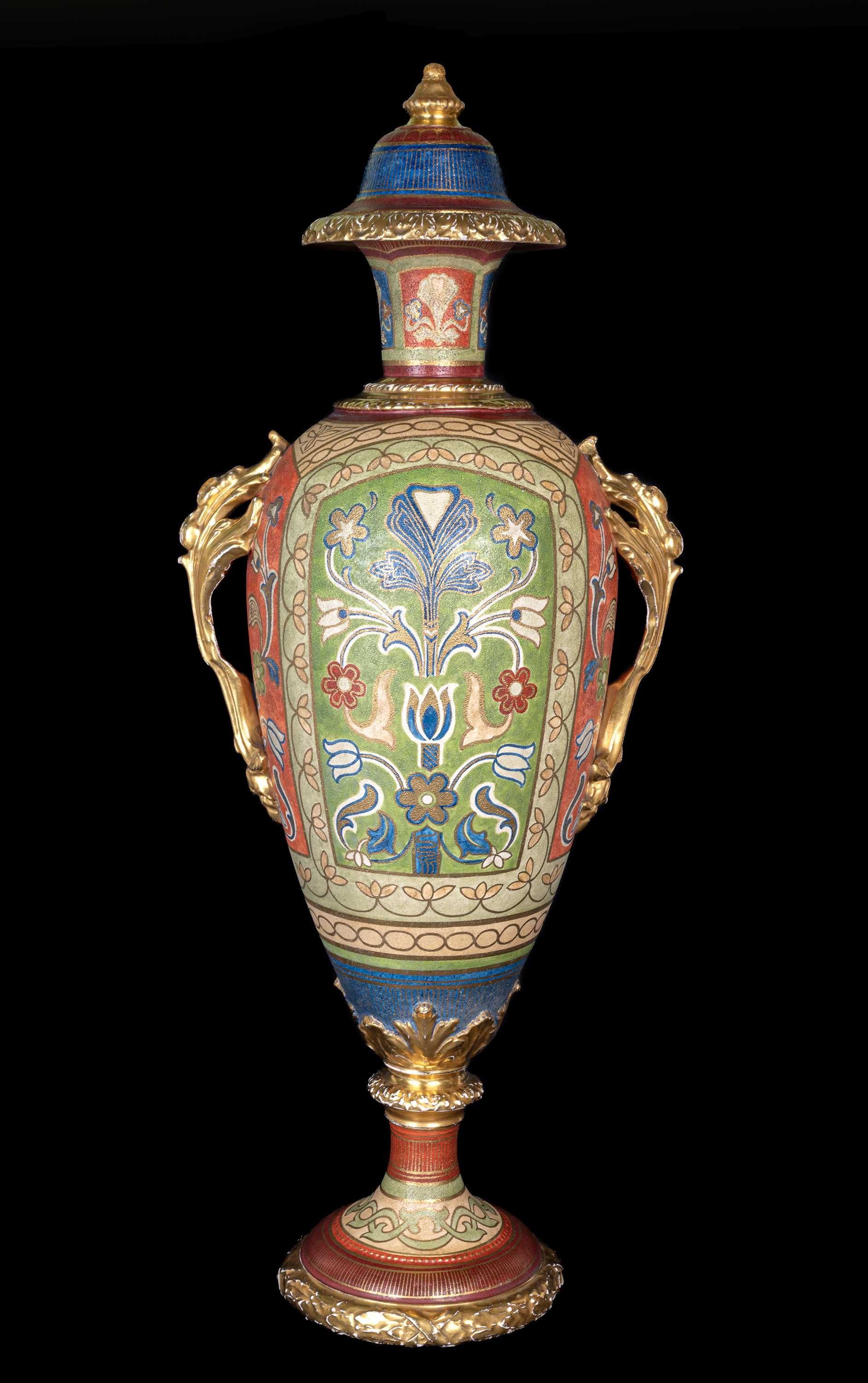Рядка и огромна ваза от Franz Anton Mehlem- Royal Bonn.