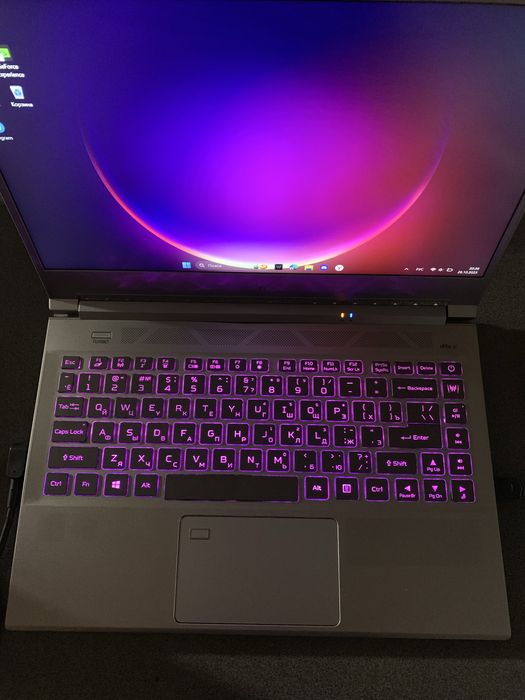 срочно, игровой ноутбук Acer Predator Triton 300SE/ RTX3060