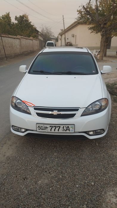 Lasetti jentra elegant plyus