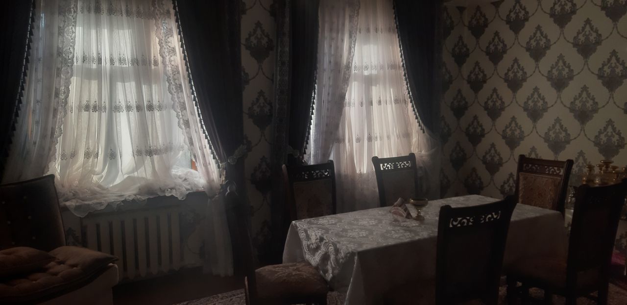 Ховли уй сотилади