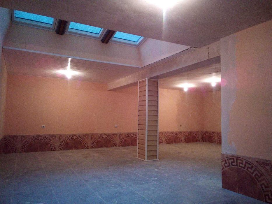 Продава се Офис в Варна, Зимно кино Тракия - 108 кв.м за 649 €/кв.м - Снимка #1