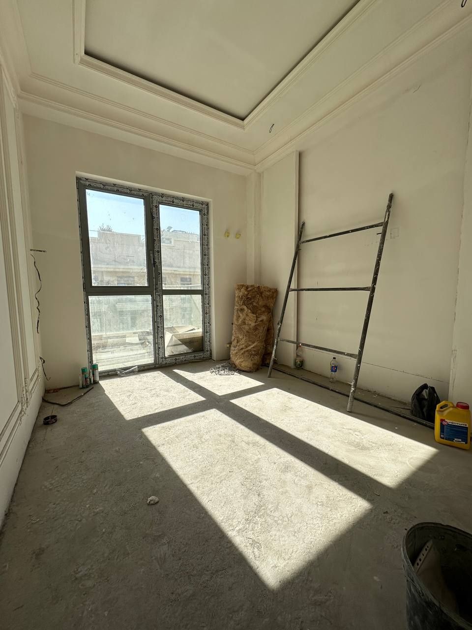 ПРОДАЁТСЯ НОВОСТРОЙКА 3/6/6 в ЖК "Mirabad Avenue" застр.
Golden House