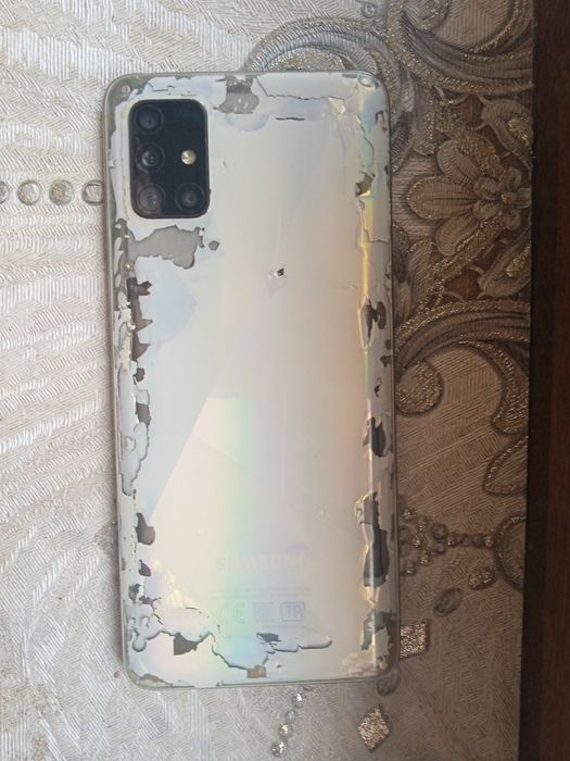 Samsung a51 faqat ekran ketgan