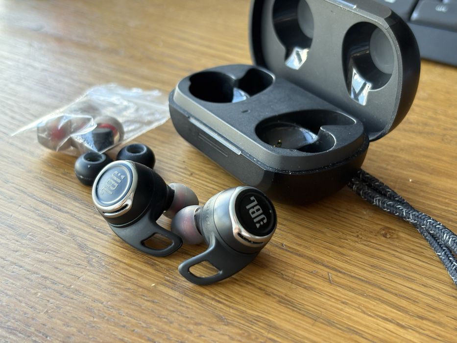Безжични слушалки JBL Reflect Flow Pro, TWS, ANC, черни