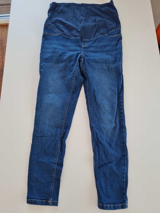 4 perechi Pantaloni gravide marimea 40 ( noi, usor purtati)si o bluza