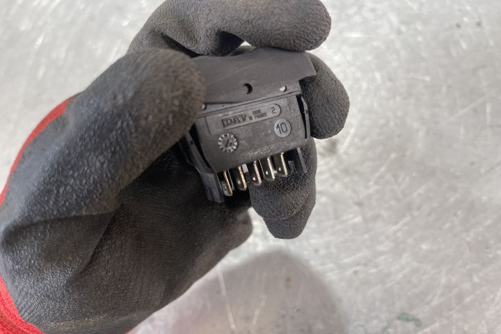 Buton geam 22681 Dacia Logan prima generatie