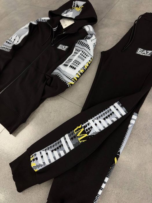 Emporio Armani екип
