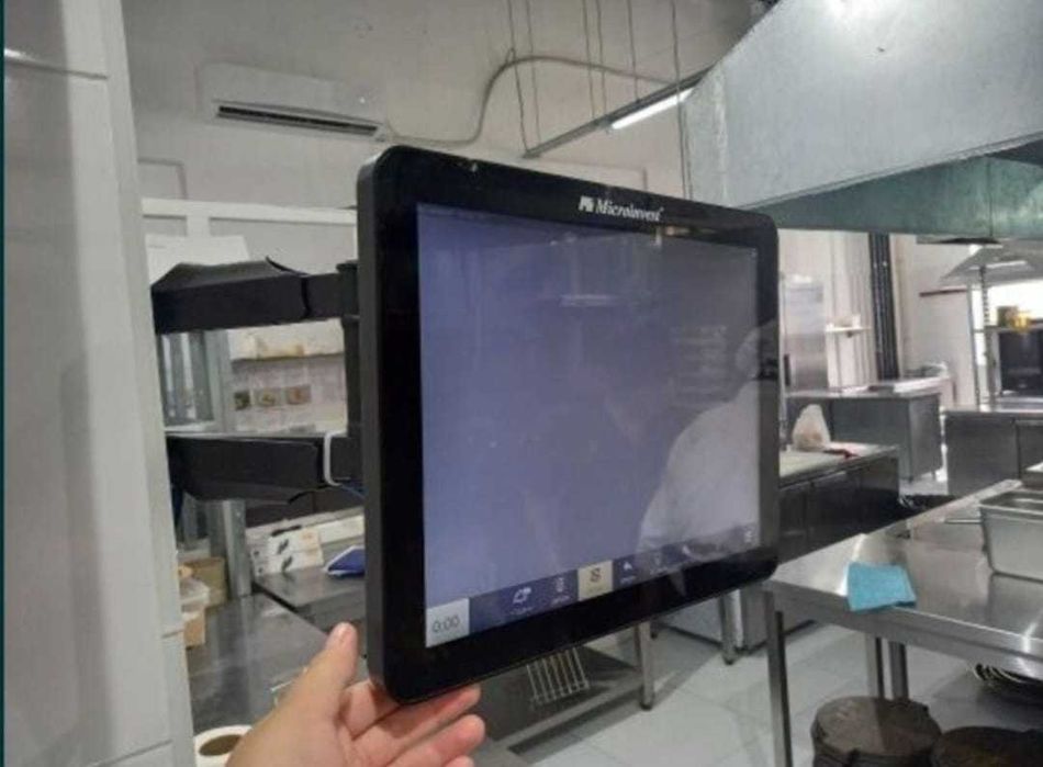 Моноблок под iiko. Не требует доработок.