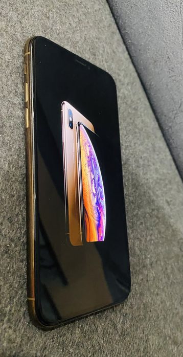 iPhone XS Gold 64 GB - БЕЗ ЗАБЕЛЕЖКИ!