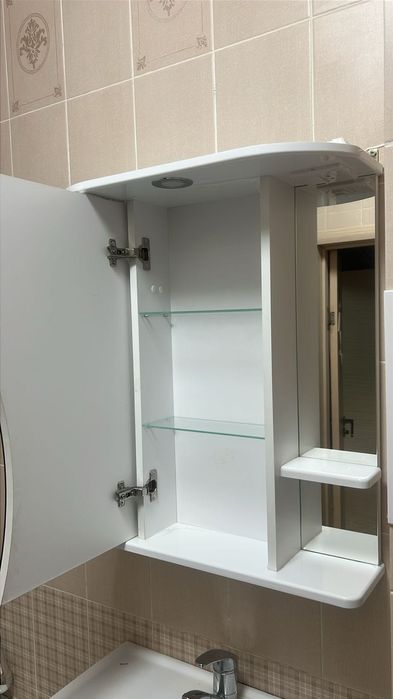 Раковина с тумбой