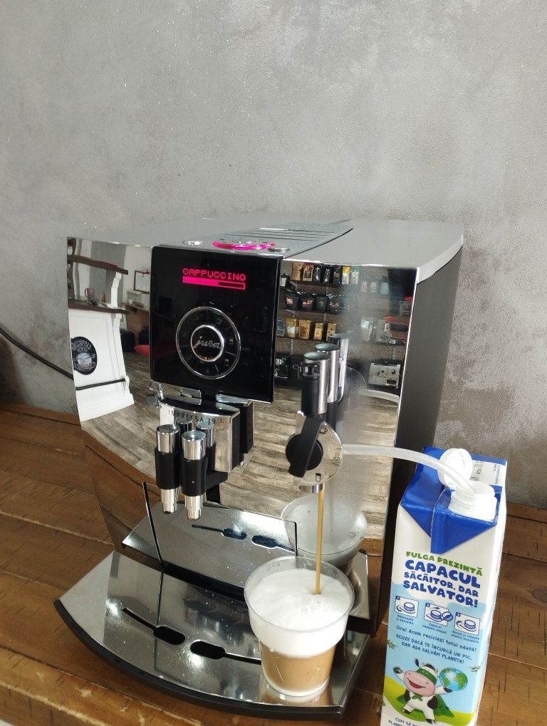 Aparat espressor de cafea Jura Impressa J9 Chrom