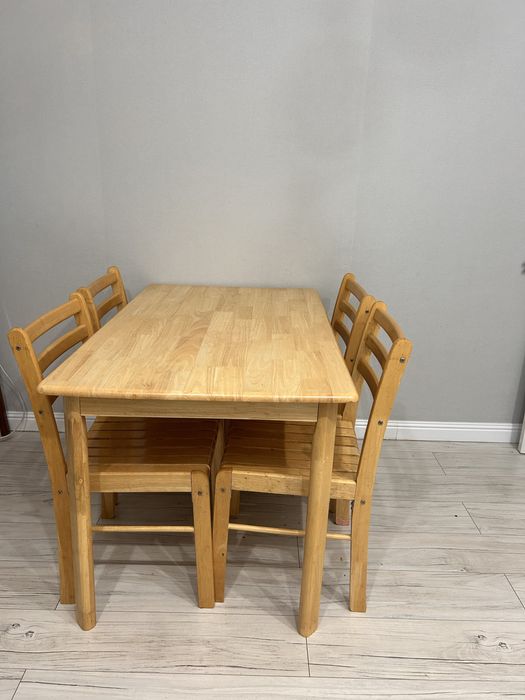 Продам стол со стульями