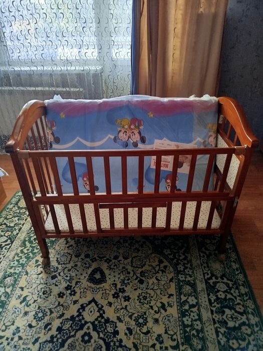 Продам Манеж детский