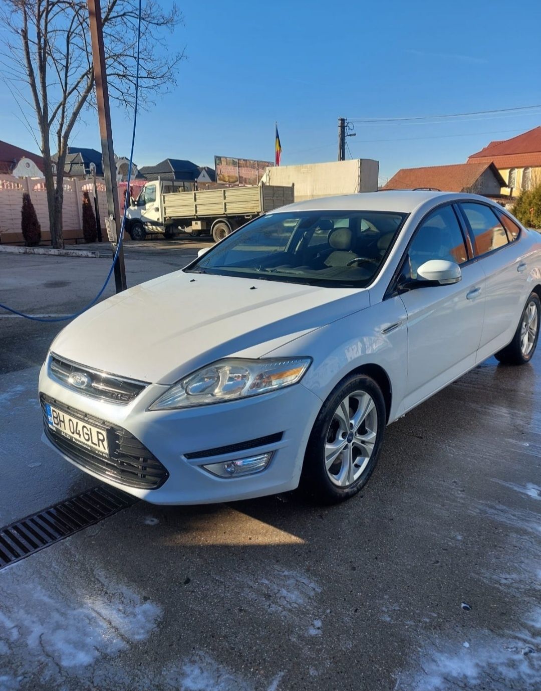 Vând Ford Mondeo 2014