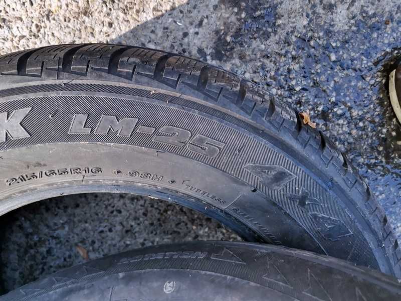 2 бр. зимни гуми Bridgestone Blizzak 4x4 215/65/16 4 мм грайфер