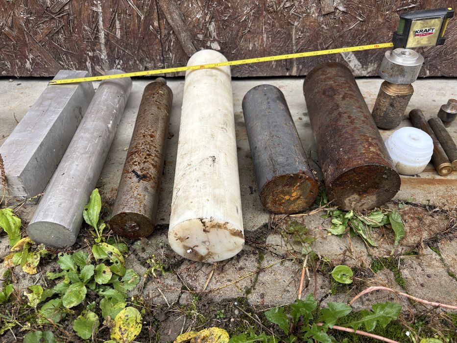 Materiale utilizate la strung