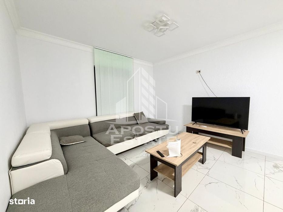 Jumatate de Duplex, 4 camere, PetFriendly, Locuri de parcare, Sag