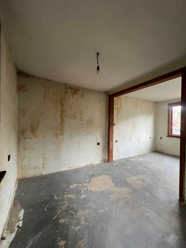 Продава се Къща в с. Голема Раковица, Област София-област - 192 кв.м за 365 €/кв.м - Снимка #2
