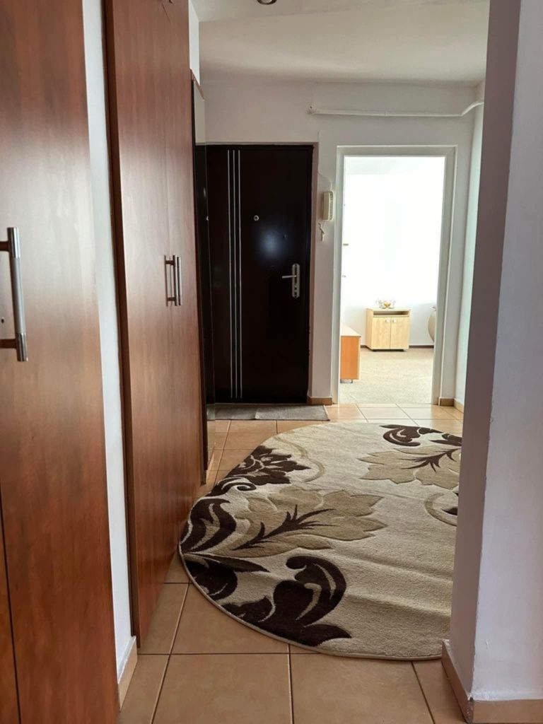 Închiriez apartament Brazda