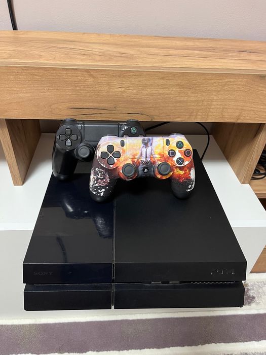 Продается playstation4 slim за 60000тг.