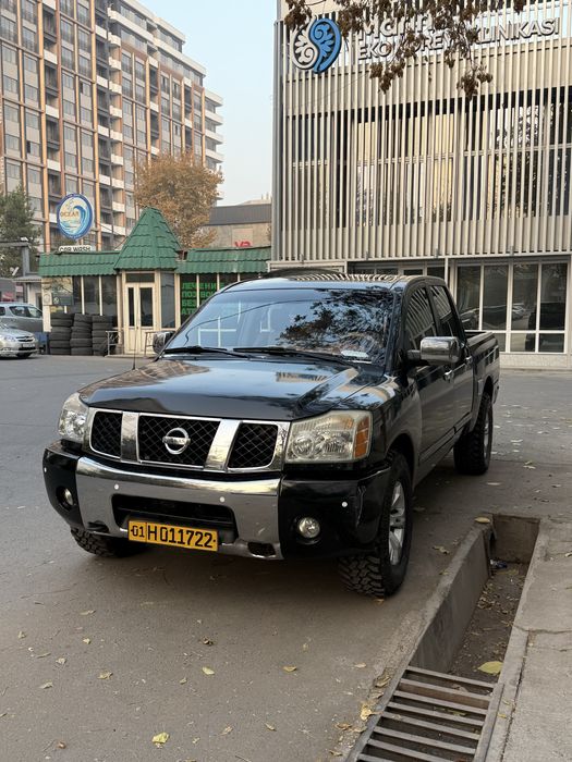 Nissan Titan 1 gen Pick Up