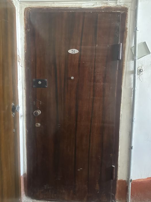 Дверь железная продается