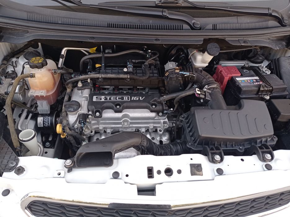 Спарк пул керак сотилади.